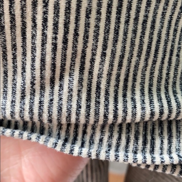 ✨RARE✨ Cashew Tonka Stripe Vinyasa Lululemon - Picture 4 of 8